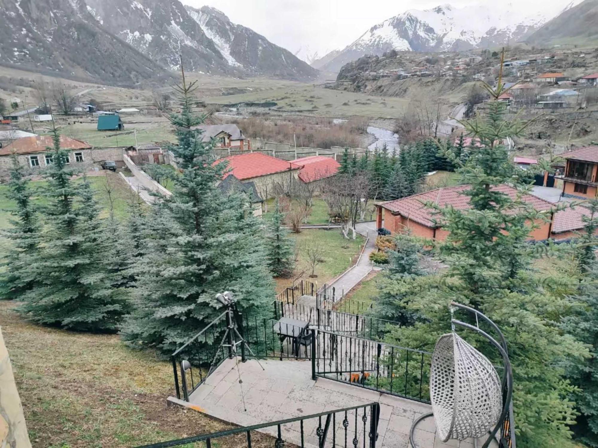 Vardisubani Villa Kazbegi Exterior foto