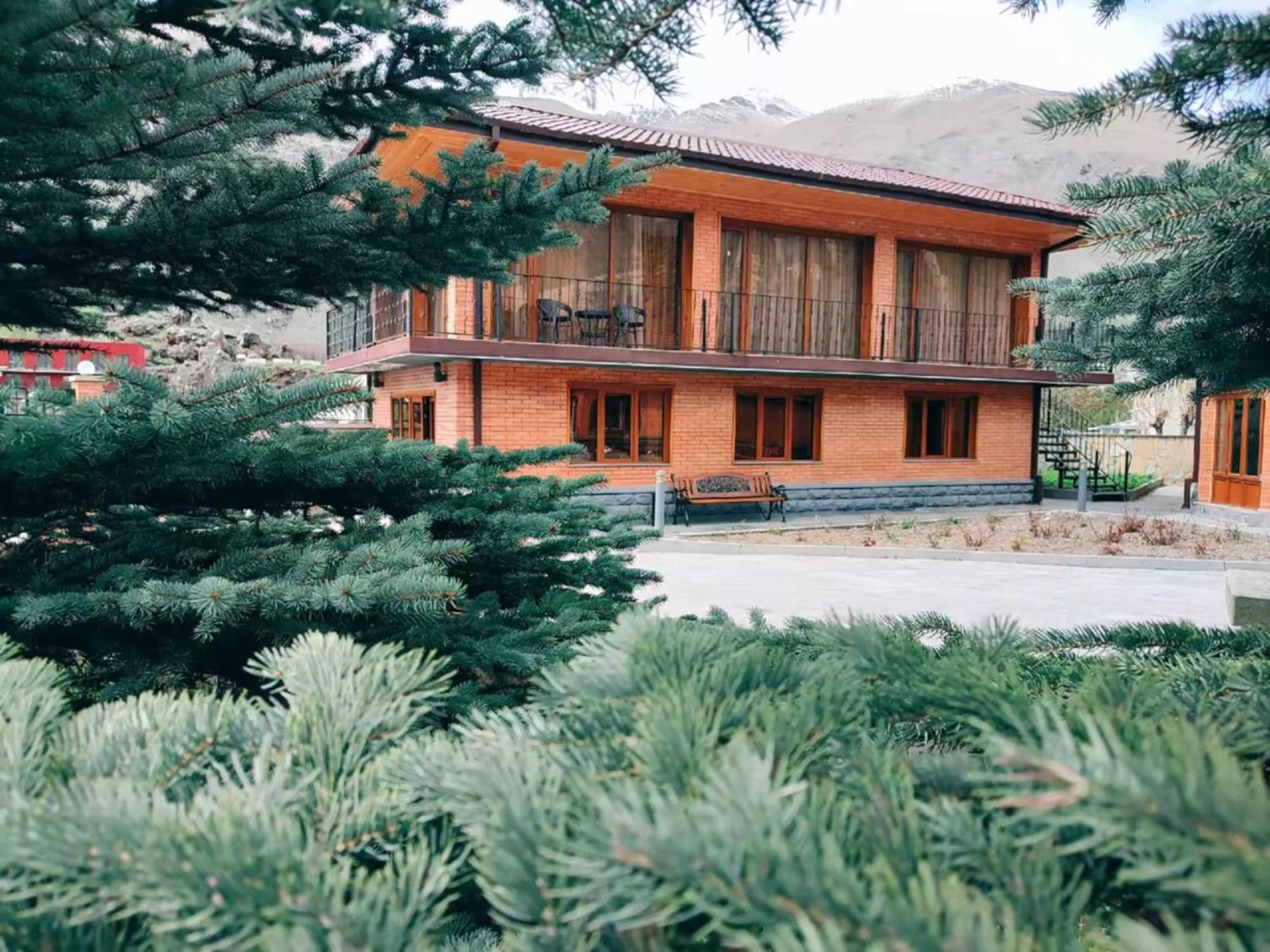 Vardisubani Villa Kazbegi Exterior foto